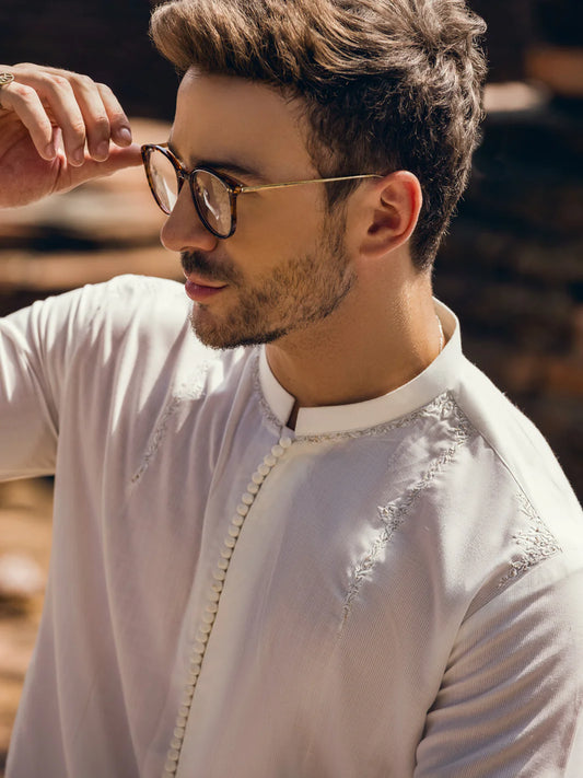 Off White Kurta Trouser With Embroidery