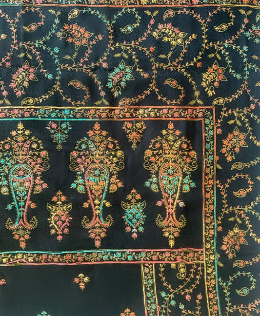 Sara-Black-Shawl
