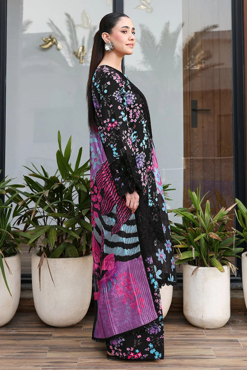 Isra- Lawn Digital Printed Suit -3PC