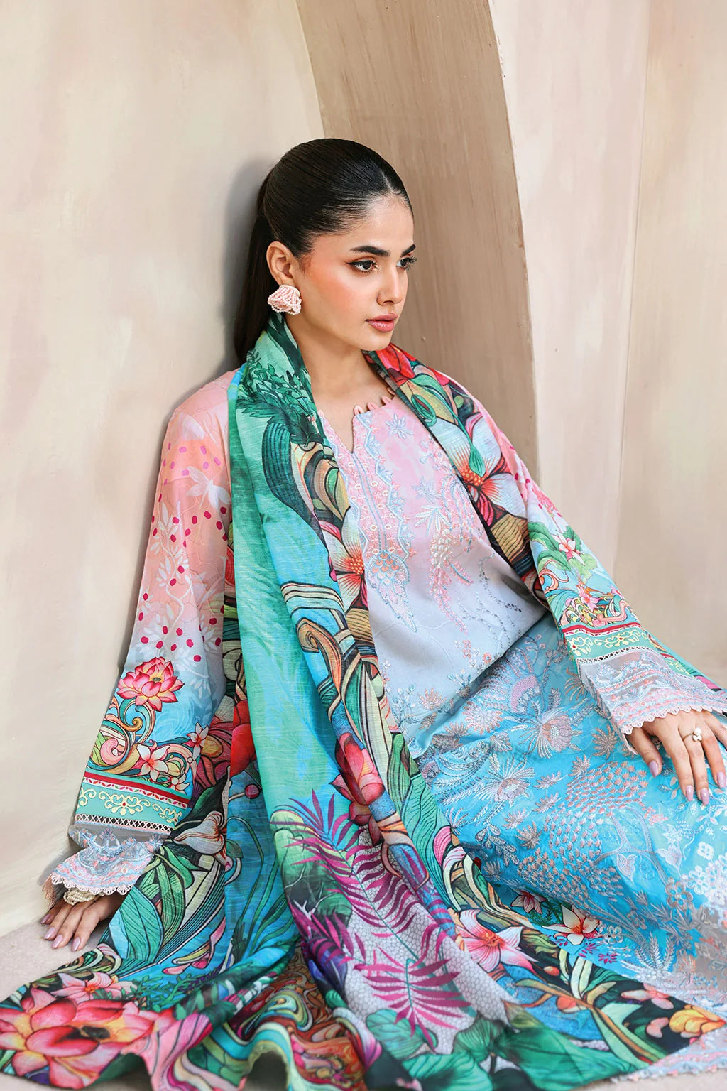 Saiqa- Embroidered Lawn Digital Printed Suit -3PC